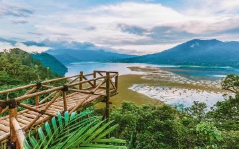 Central Highlands & Tanah Lot Temple