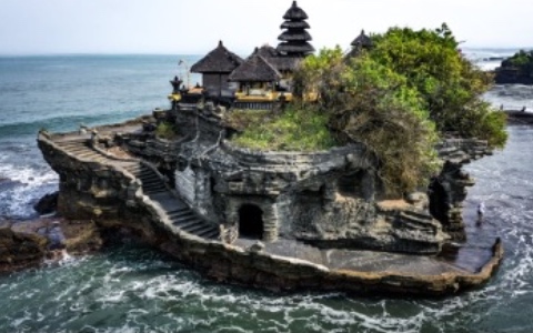 Central Highlands & Tanah Lot Temple